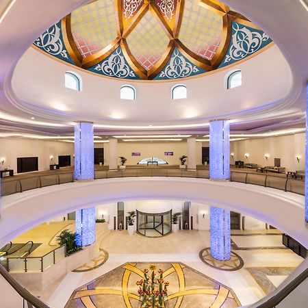 Bahi Ajman Palace Hotel Buitenkant foto Lobby