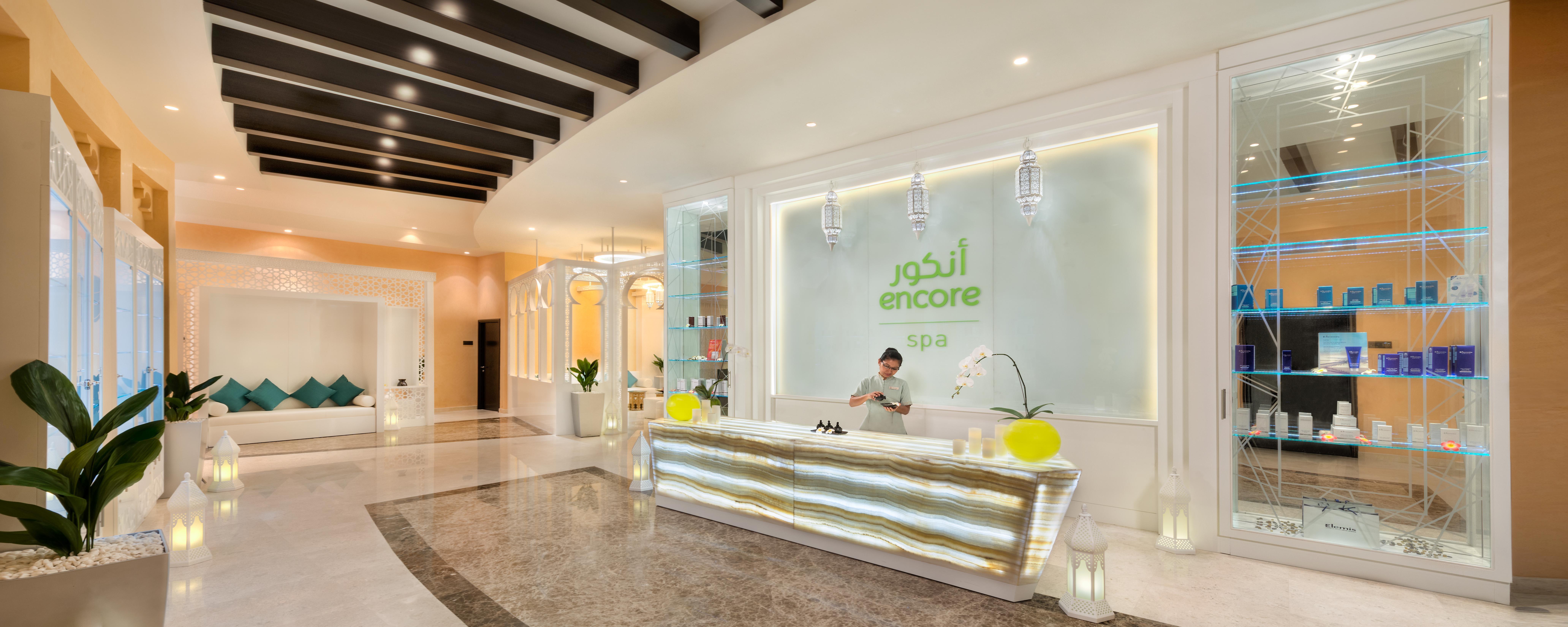 Bahi Ajman Palace Hotel Buitenkant foto The spa at the hotel