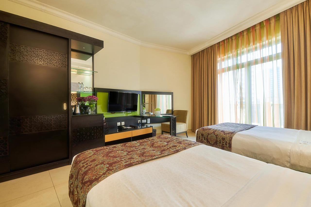 Bahi Ajman Palace Hotel Buitenkant foto Deluxe Room